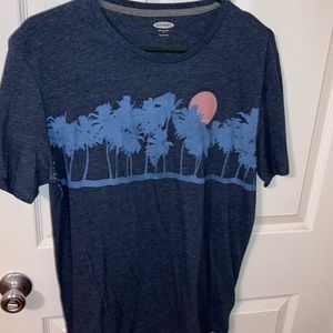 Old navy tee